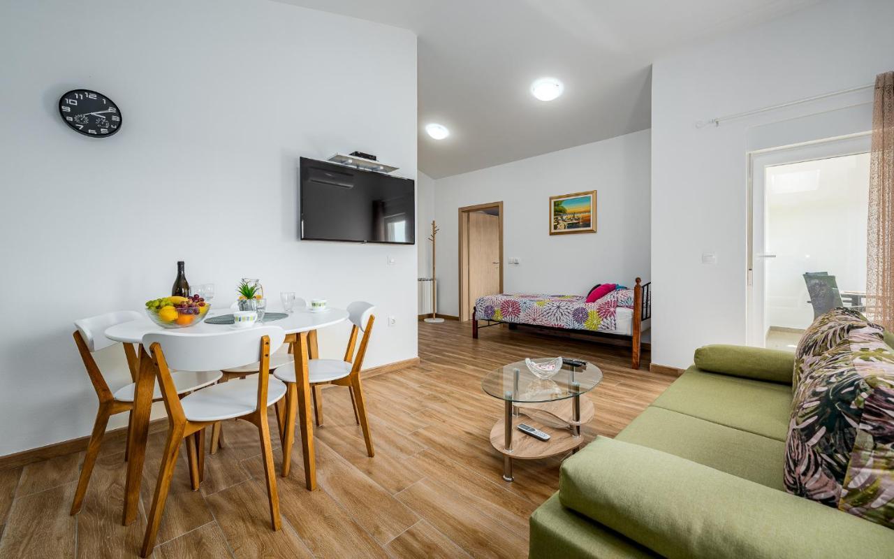Apartments Nelle Pula Zewnętrze zdjęcie