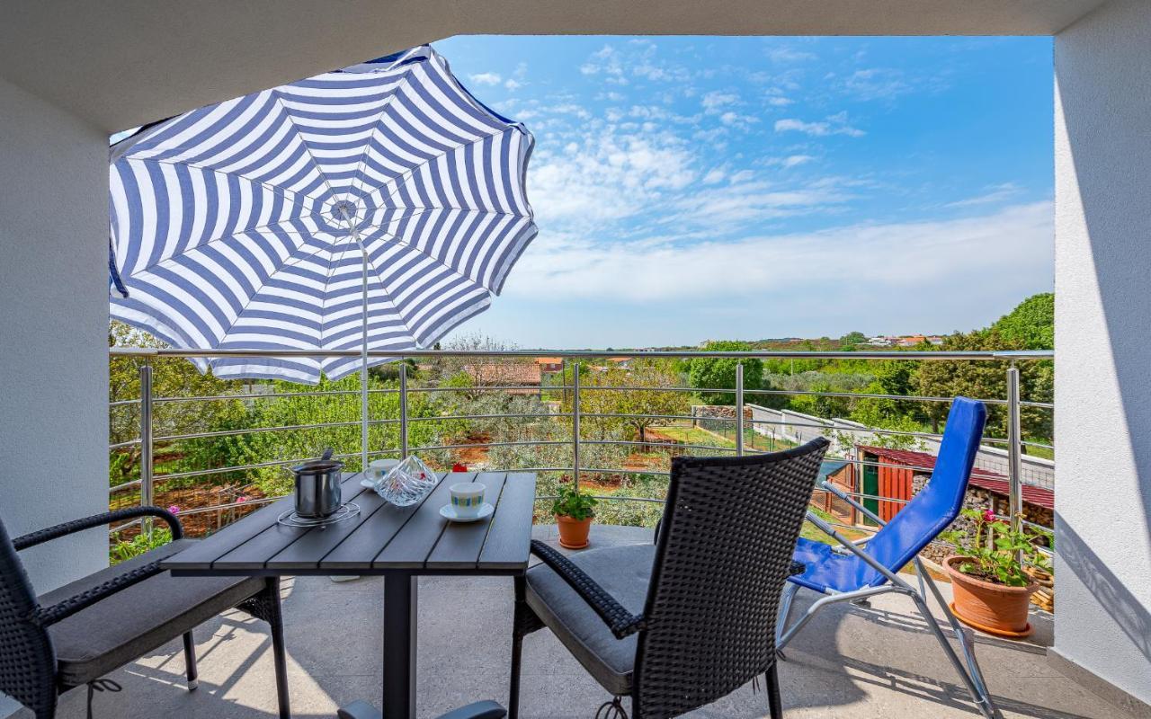 Apartments Nelle Pula Zewnętrze zdjęcie