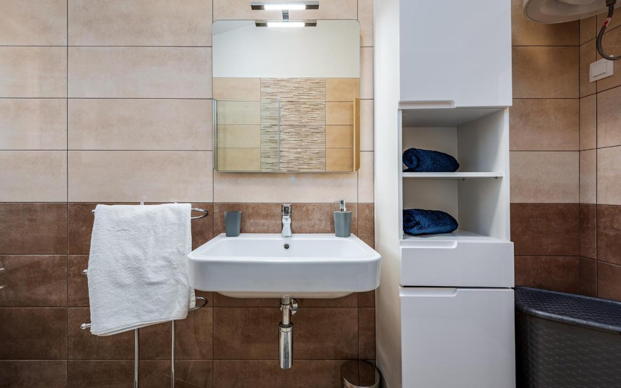 Apartments Nelle Pula Zewnętrze zdjęcie