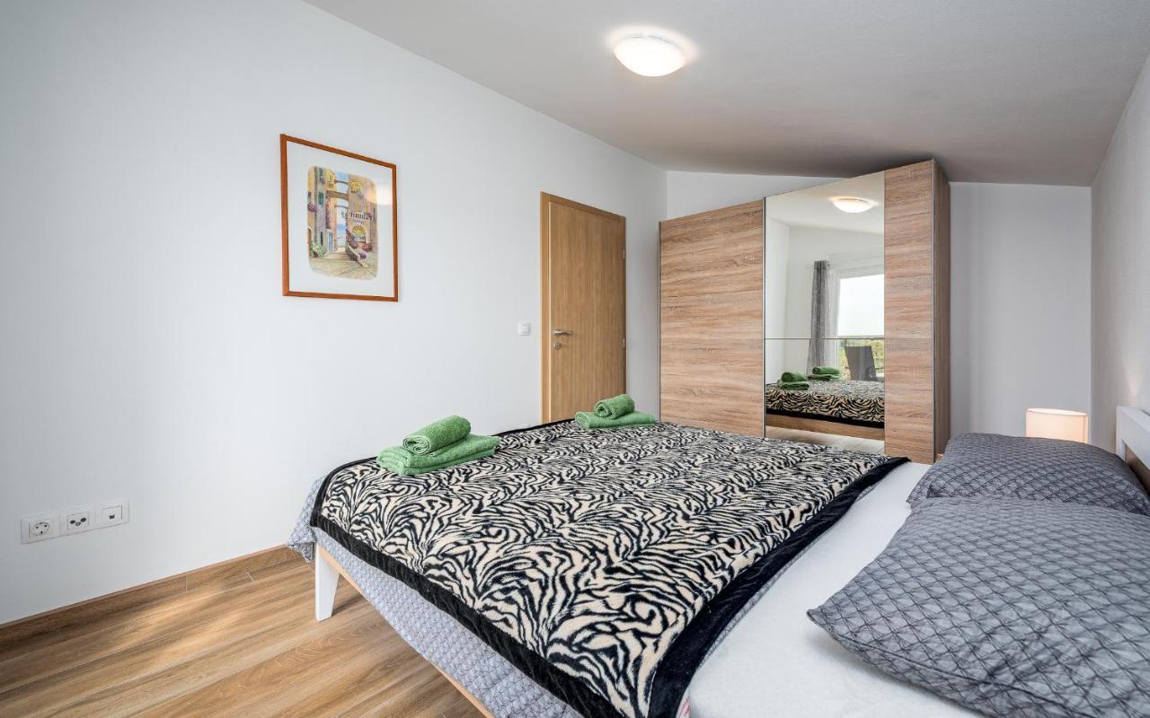 Apartments Nelle Pula Zewnętrze zdjęcie